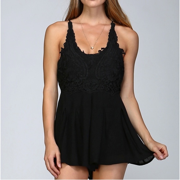 Black Front Lace Detail Pleated Romper - Picture 3 of 5